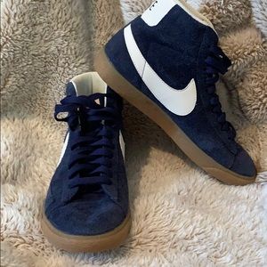 Nike WMNS Blazer Mid Suede Vintage Sneaker